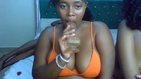 _honey_bloom online show from February 18, 2026, 8:16 pm