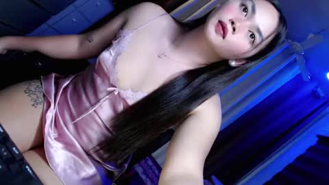 HORNY GODDESS online show from February 26, 2025, 5:53 am