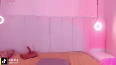 Darlis  online show from February 11, 2026, 8:03 pm