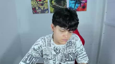 Snapshot of _ian_sweet chatting on November 26, 2025, 10:33 pm ian online show from November 26, 2025, 10:33 pm