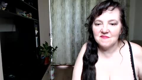 Snapshot of _illusion_ chatting on June 13, 2026, 10:35 am Illusion online show from June 13, 2026, 10:35 am