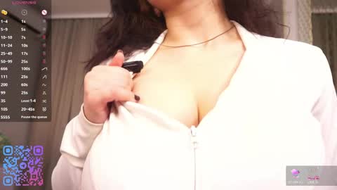 Snapshot of _inner_glow_ chatting on May 15, 2026, 6:15 pm Emily online show from May 15, 2026, 6:15 pm