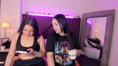 Snapshot of _isabella_2 chatting on January 22, 2025, 3:40 pm Isa online show from January 22, 2025, 3:40 pm