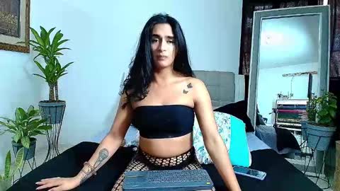 Snapshot of _jade_2 chatting on December 2, 2024, 6:10 pm Jade online show from December 2, 2024, 6:10 pm