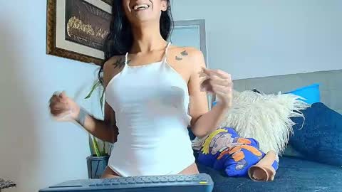 Snapshot of _jade_2 chatting on November 2, 2025, 9:06 pm Jade online show from November 2, 2025, 9:06 pm