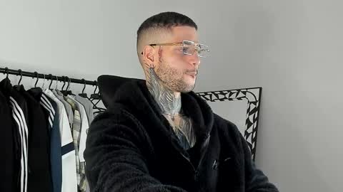 jeison online show from November 25, 2025, 2:00 am