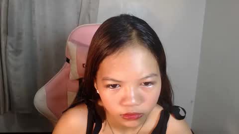 Snapshot of _jennn chatting on May 5, 2026, 3:20 pm Jen online show from May 5, 2026, 3:20 pm