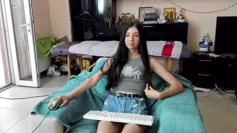 Snapshot of _jojo_yes chatting on July 31, 2026, 8:03 am JOJO online show from July 31, 2026, 8:03 am