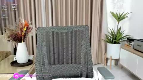 _joliie_ online show from November 11, 2025, 3:34 pm