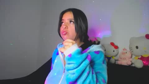 Snapshot of _juli17_ chatting on February 18, 2026, 9:05 am _juli17_ online show from February 18, 2026, 9:05 am