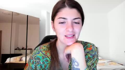 _just_a_simple_girl online show from November 3, 2025, 11:44 am