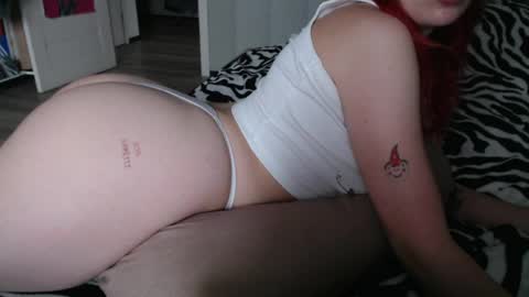 Snapshot of _katemiller_ chatting on June 22, 2026, 5:04 am katemiller online show from June 22, 2026, 5:04 am