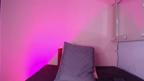 Kendall online show from September 29, 2025, 11:59 am