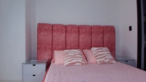 Kendall online show from November 18, 2025, 11:58 am