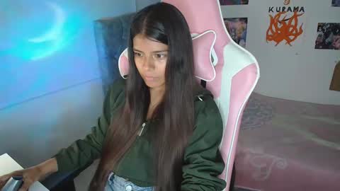 Snapshot of _kendall_jones chatting on January 13, 2025, 1:34 am _kendall_jones online show from January 13, 2025, 1:34 am