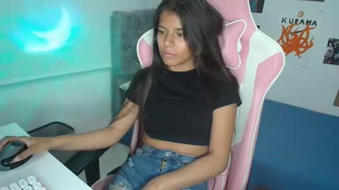 Snapshot of _kendall_jones chatting on January 23, 2025, 2:55 am _kendall_jones online show from January 23, 2025, 2:55 am