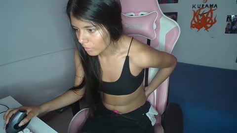 Snapshot of _kendall_jones chatting on January 27, 2025, 12:54 am _kendall_jones online show from January 27, 2025, 12:54 am