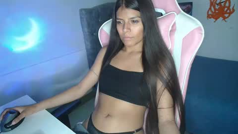 Snapshot of _kendall_jones chatting on February 8, 2025, 1:00 am _kendall_jones online show from February 8, 2025, 1:00 am