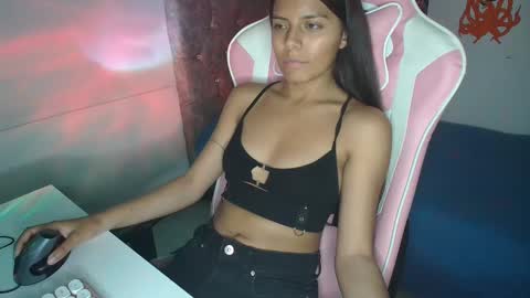 Snapshot of _kendall_jones chatting on February 12, 2025, 1:52 am _kendall_jones online show from February 12, 2025, 1:52 am