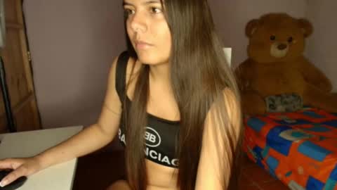 Snapshot of _kendall_jones chatting on March 4, 2026, 10:38 pm _kendall_jones online show from March 4, 2026, 10:38 pm