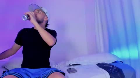    online show from October 17, 2025, 4:15 am