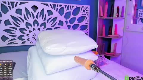 _kheissy_ online show from December 7, 2024, 10:45 am