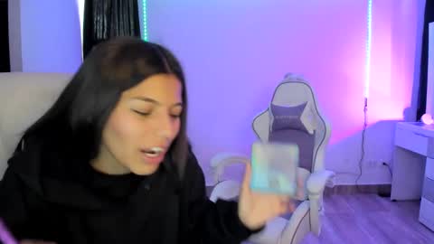 khloe sweet online show from December 2, 2024, 9:39 pm