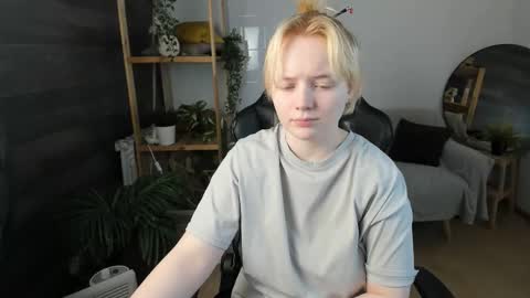 Snapshot of _killy_ chatting on October 2, 2025, 8:38 pm Li online show from October 2, 2025, 8:38 pm