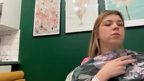 Molly   Emily online show from March 23, 2026, 7:45 am