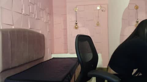 Jalina online show from October 14, 2025, 1:23 pm