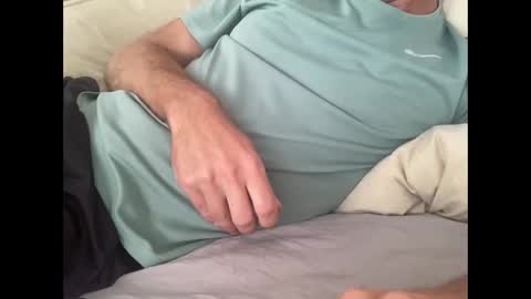 Kiwi online show from April 18, 2026, 9:59 pm