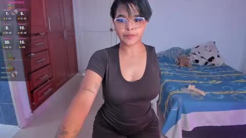  koriinn  online show from April 18, 2026, 7:58 pm