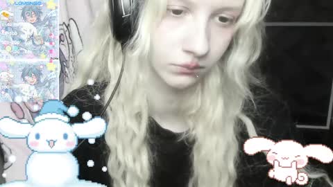  kuro  online show from February 15, 2025, 6:23 pm