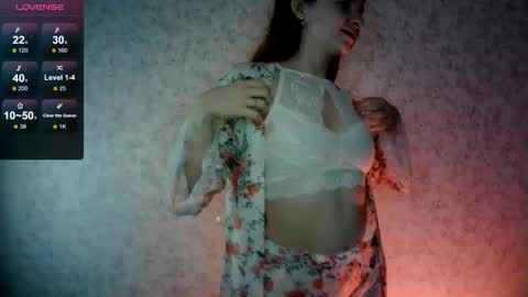 _kylle_ online show from September 28, 2025, 2:55 pm