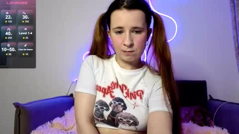 _kylle_ online show from November 3, 2025, 8:21 pm