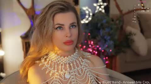 Snapshot of _lady__m_ chatting on July 6, 2026, 11:29 pm _lady__m_ online show from July 6, 2026, 11:29 pm