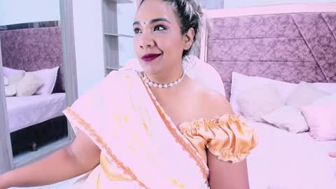 NAILHA SAJANI  online show from February 7, 2025, 3:08 pm