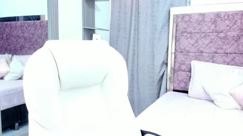 NAILHA SAJANI  online show from February 21, 2025, 11:33 am