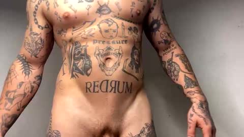 Layne online show from December 4, 2024, 2:42 am