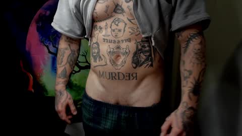 Layne online show from December 12, 2024, 6:25 am