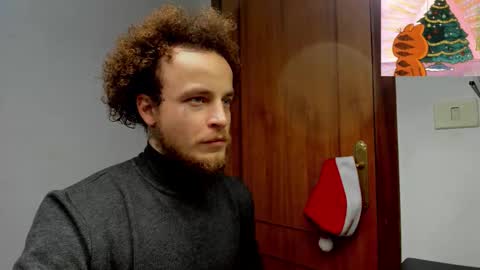 Layne online show from November 30, 2025, 9:13 am