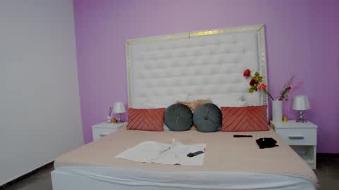 Snapshot of _lenapaul_ chatting on February 18, 2025, 11:11 am Lena Paul online show from February 18, 2025, 11:11 am
