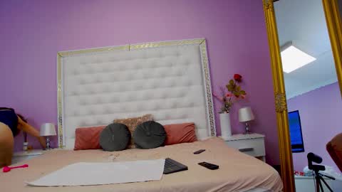 Snapshot of _lenapaul_ chatting on September 9, 2025, 4:01 am Lena Paul online show from September 9, 2025, 4:01 am