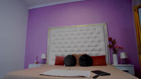 Snapshot of _lenapaul_ chatting on September 15, 2025, 4:01 am Lena Paul online show from September 15, 2025, 4:01 am