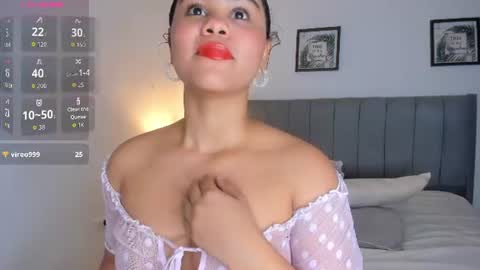 Lia 3 online show from June 27, 2026, 7:19 pm