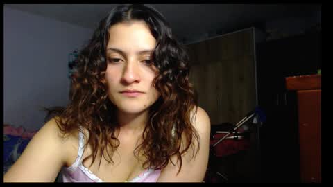 Lindasy online show from September 29, 2025, 3:33 am