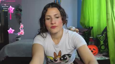 Lindasy online show from October 15, 2025, 3:45 pm
