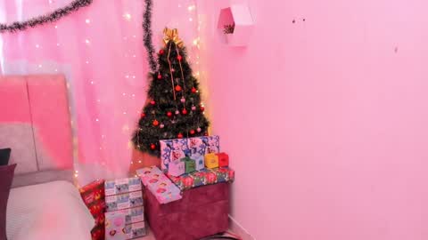 Ivy 3 online show from December 14, 2024, 12:55 pm