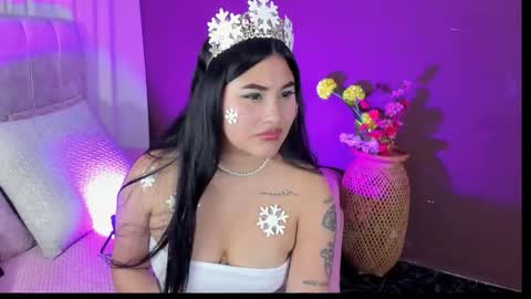 Ivy 3 online show from December 4, 2025, 7:44 pm