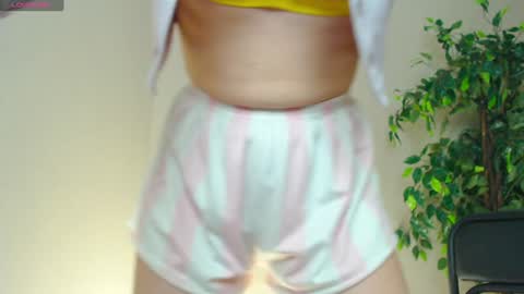 Snapshot of _little_misss chatting on December 12, 2024, 3:16 pm Mila  online show from December 12, 2024, 3:16 pm